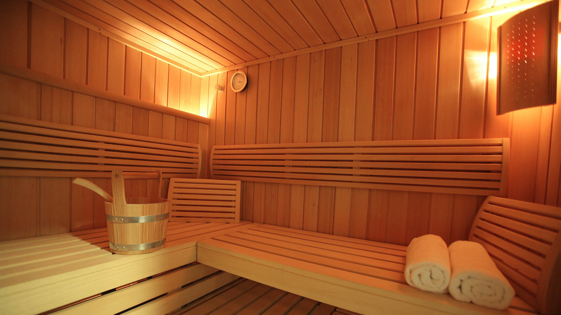 Sauna. Fondo virtual gratuito para Zoom, Microsoft Teams, Skype, Google Meet, WebEx o cualquier otra aplicación compatible.