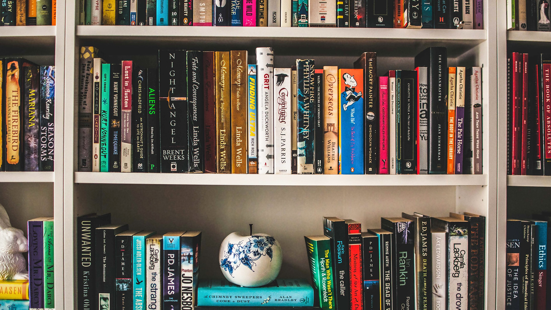 Microsoft Teams Office Backgrounds With Bookshelf